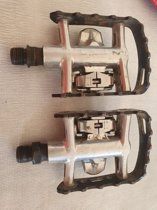 Pedais de encaixe SHIMANO PD-M323