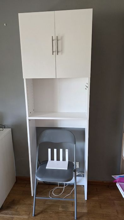 Estrutura Madeira com arrumação para máquina lavar roupa