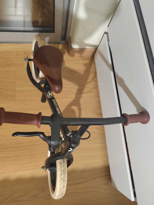 Bicicleta de Equilibrio com freio