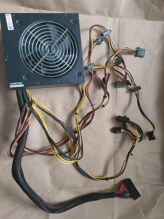 Блок живлення Chieftec gps 700a8