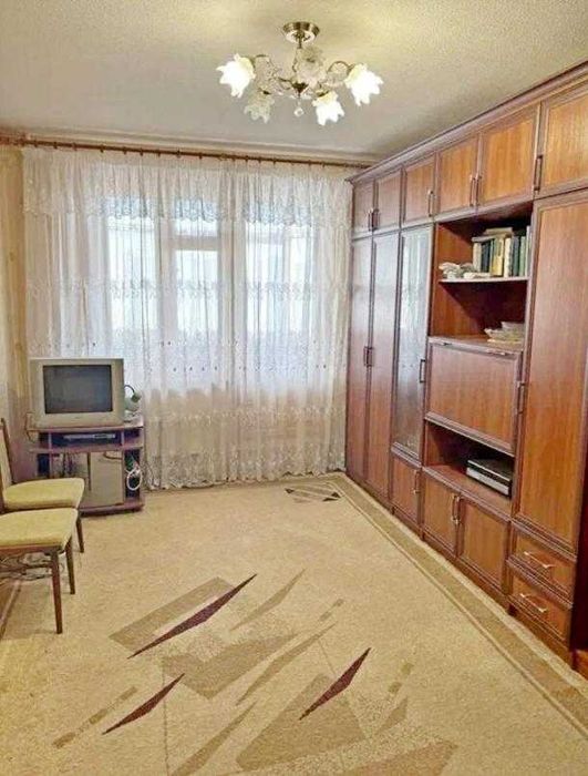 Продам комнату р-н Алексеевка