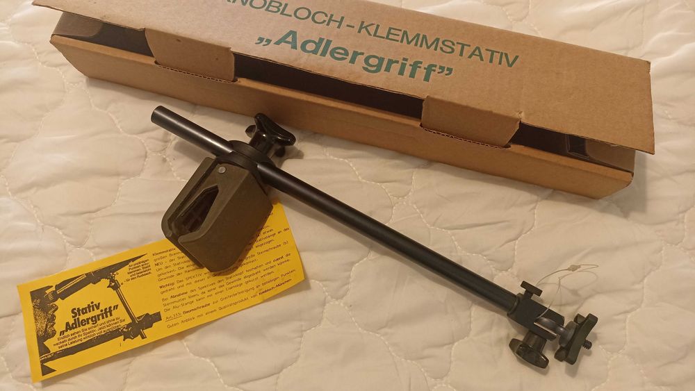 Suporte multiusos para equipamento foto/observação