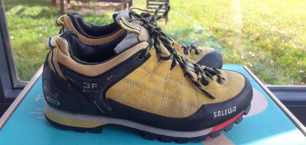 solidne skórzane buty trekkingowe terenowe Salewa R 39