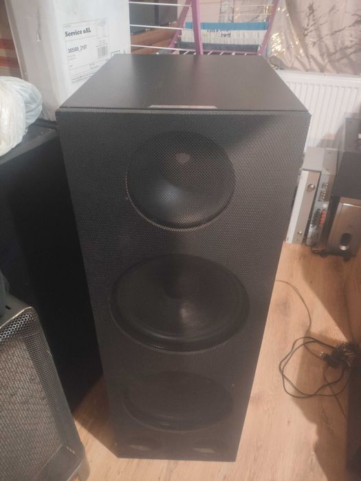 Sprzedam potężne kolumny STX Graviton 900.