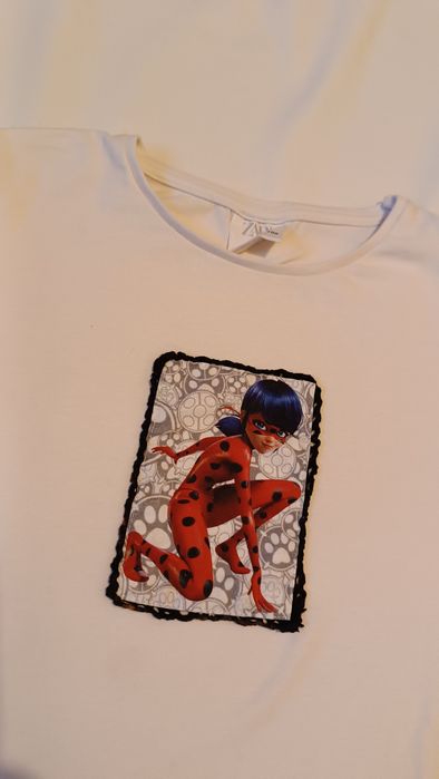 Sweat da Ladybug. 7 Anos. Excelente estado