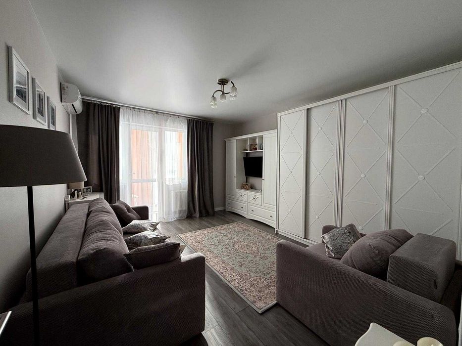 Гарна!Продаж 1-к кв 45м2 з ремонтом в ЖК Кришталеві Джерела м. Іподром