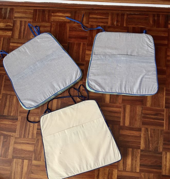 Conjunto 3 almofadas/base cadeiras