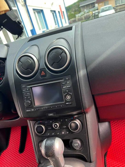 Nissan Qashqai 2.0 бензин 2013 року