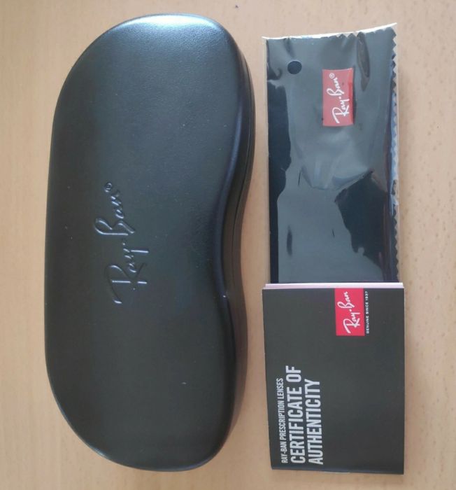 Caixa de óculos Ray.Ban