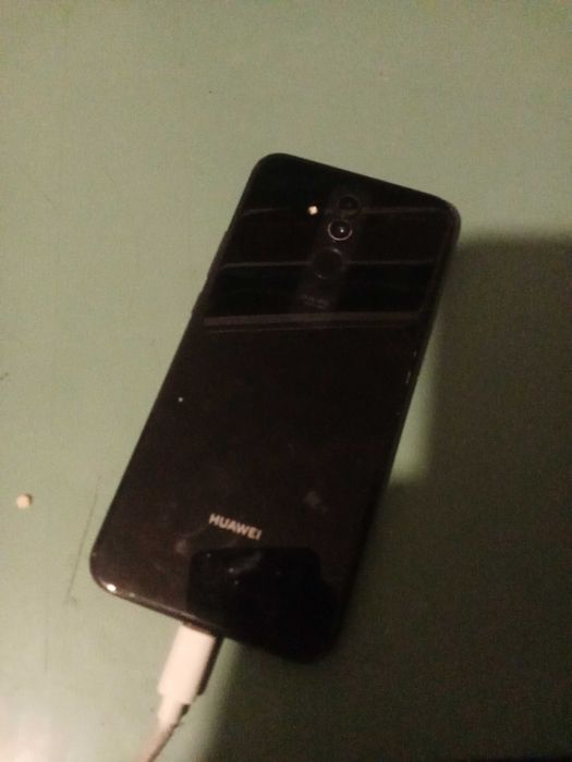 Telemóvel usado Huawei mate 20