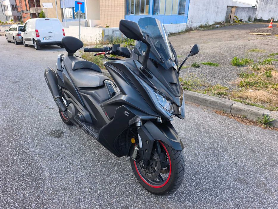 Kymco AK 550 Akrapovic