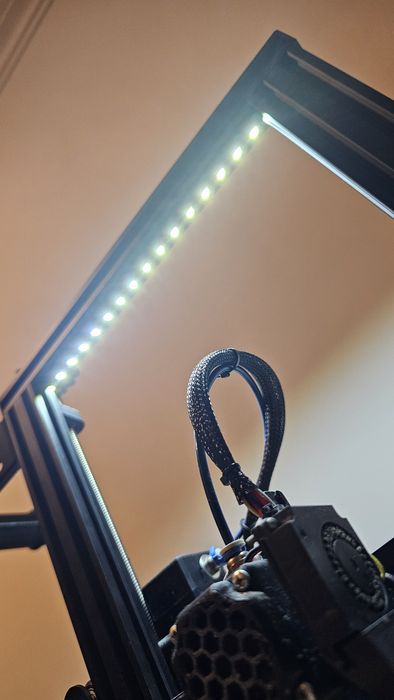 Impressora 3D Creality Ender 3 V2 com upgrades