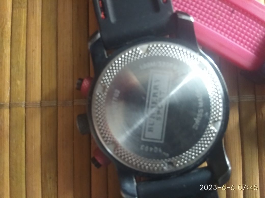 Burberry sport BU 7702 10493 100M 330feet 3 500 Olx
