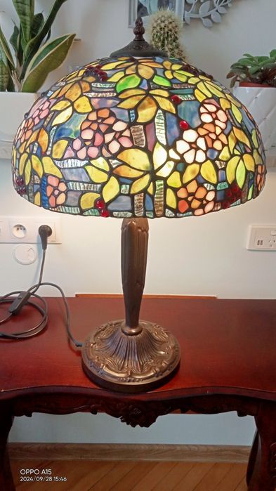 Lampa stojąca witrażowa