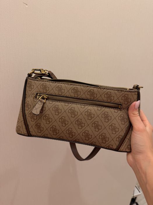 Сумка Guess бежева