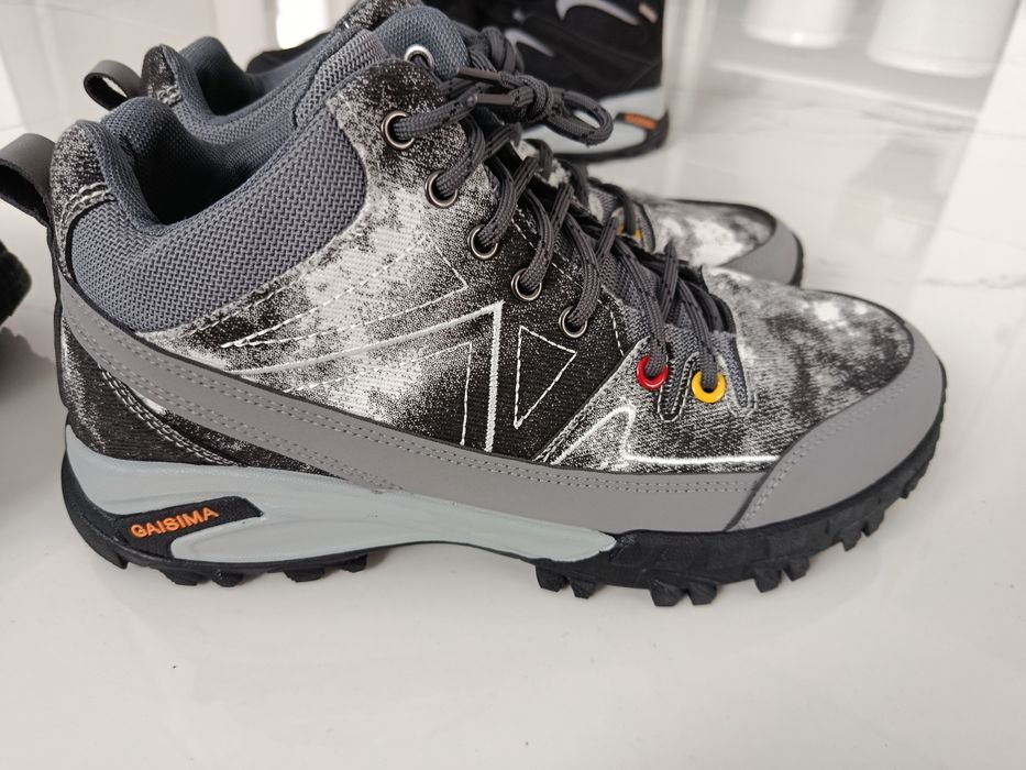 Розпродаж Трекенгові кросівки  чоловічі високі кросівки 44р 27