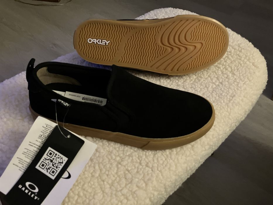 Tenis Oakley - N 44 - Novos