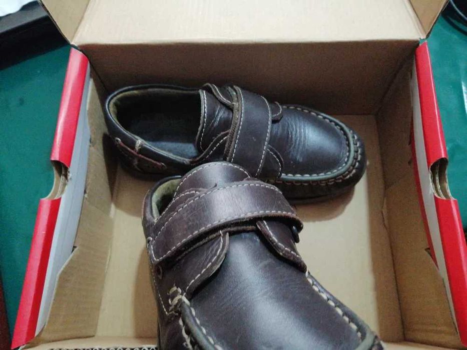 Beautiful Velcro-strap Boy's Sailing Shoes, Size 31