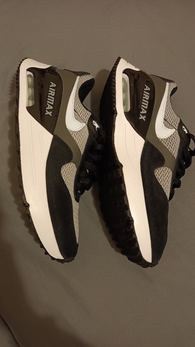 Buty Nike r. 41 26cm