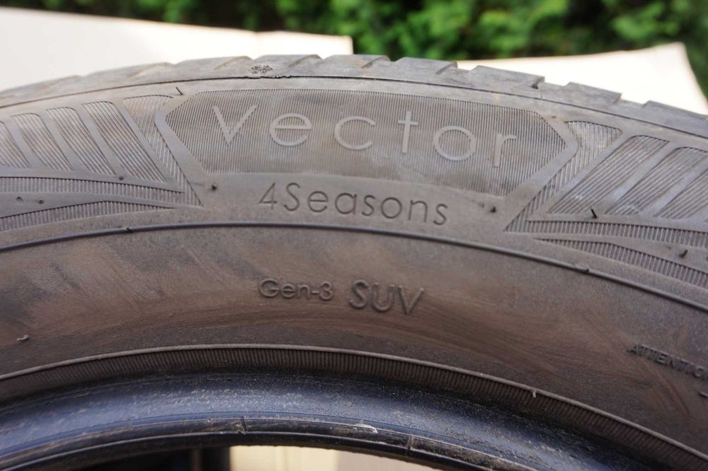 225/60R17 GOODYEAR VECTOR 4 SEASONS SUV Opony wielosezonowe