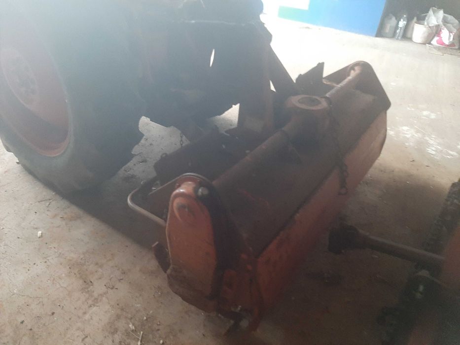 Trator David Brown 885 + Fresa