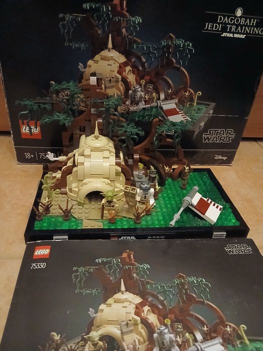 Lego Star wars 75330 Dagobah Jedai Training
