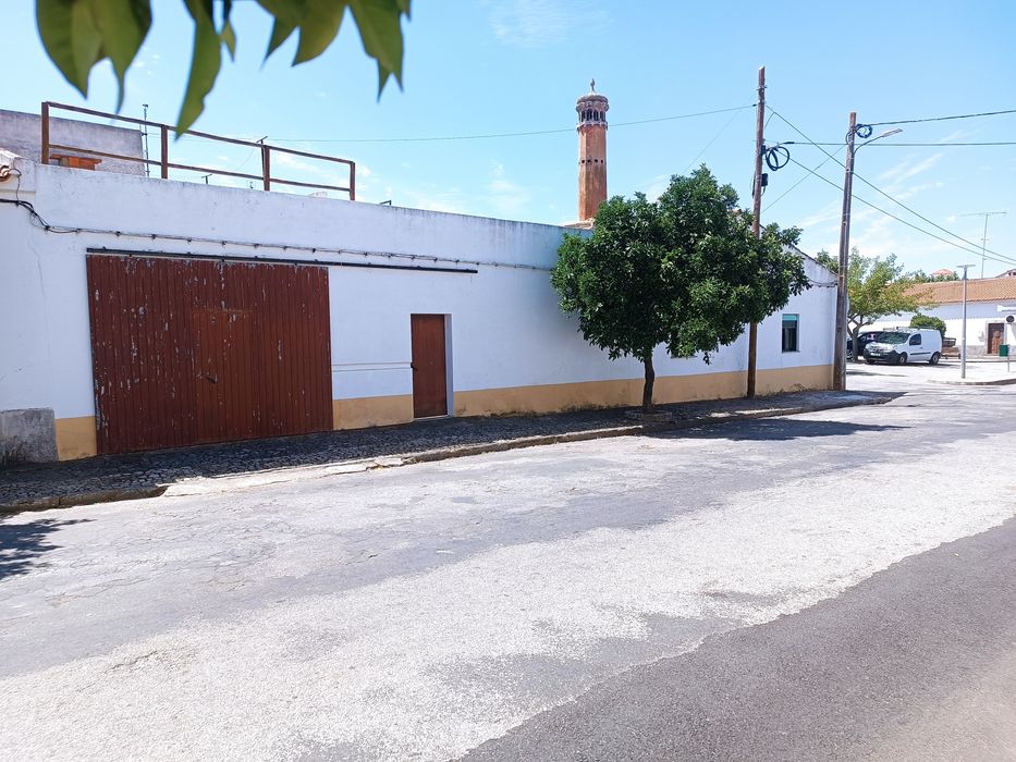 Moradia T3 à Venda em Mourão