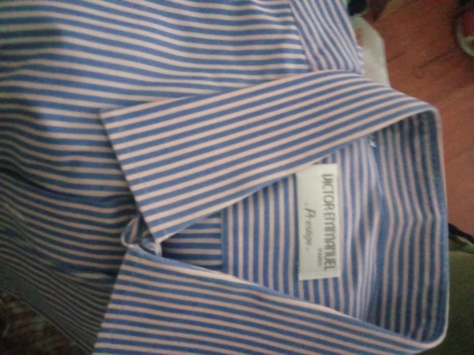 Camisas novas em excelente estado