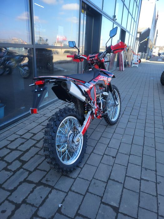 НОВИЙ мотоцикл BSE J10 ENDURO 250 (2026)