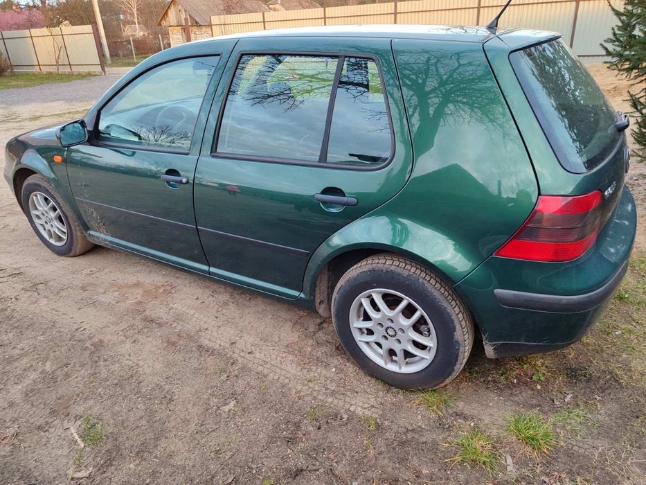 Крила Фольксваген гольф 4 крыло VW Golf 4