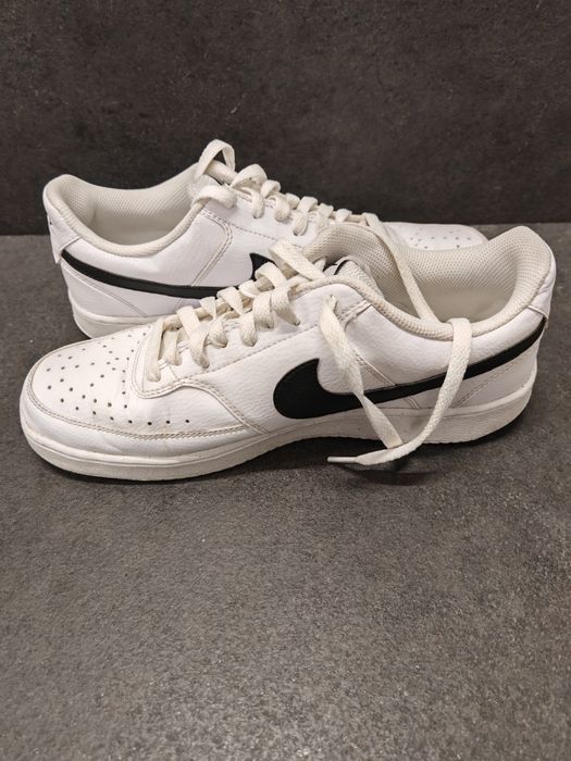Nike court vision r. 43