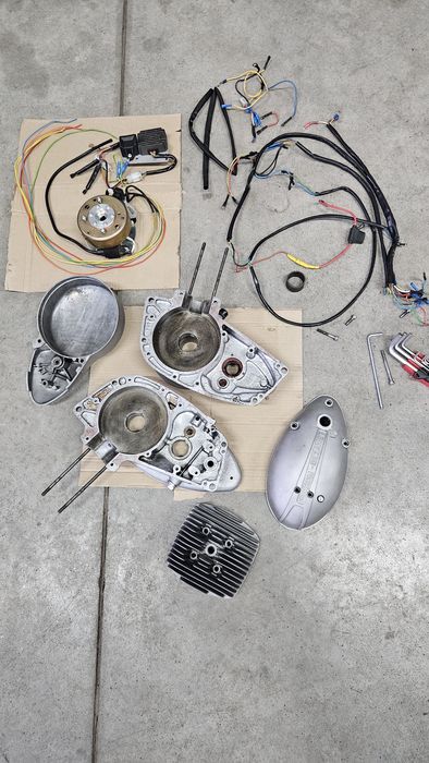 Kartery wsk 125 bdb stan ,zapłon Cdi