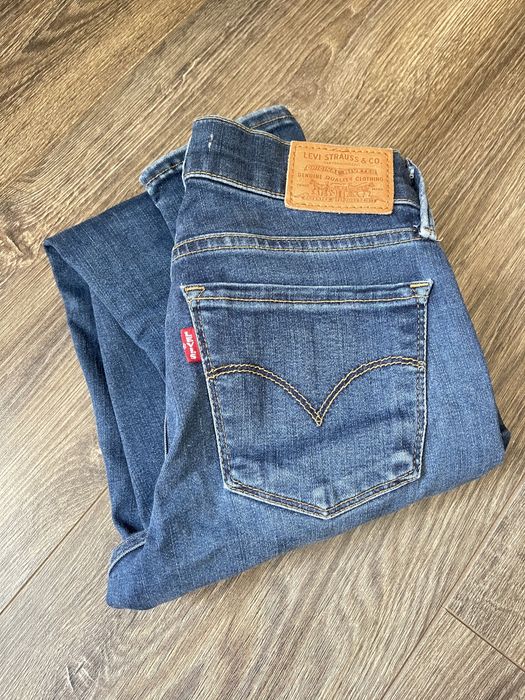 Джинси жіночі Leviʼs 24 розмір Super skinny+ майка