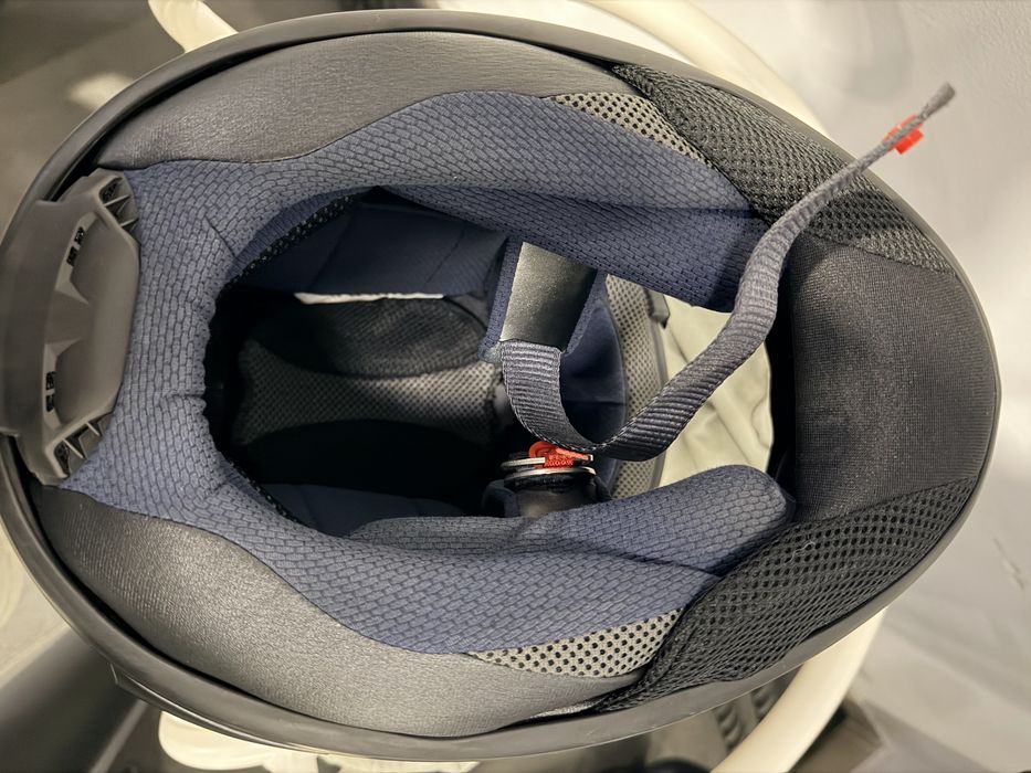 Arai RX-7V preto