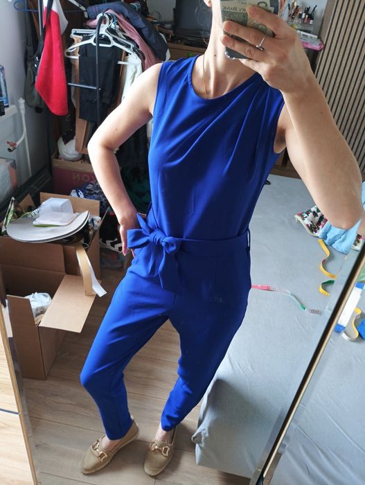 Zadbany granatowy kombinezon rozmiar S