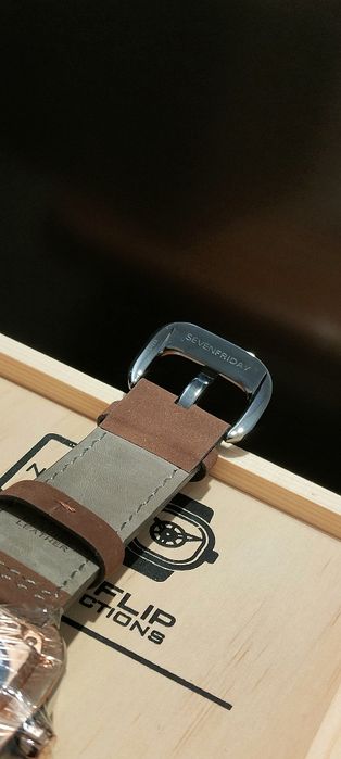 Годинник севен фрідей seven Friday