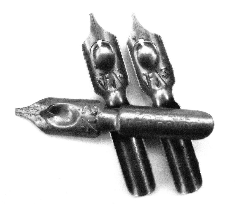 5 Aparos antigos para desenho