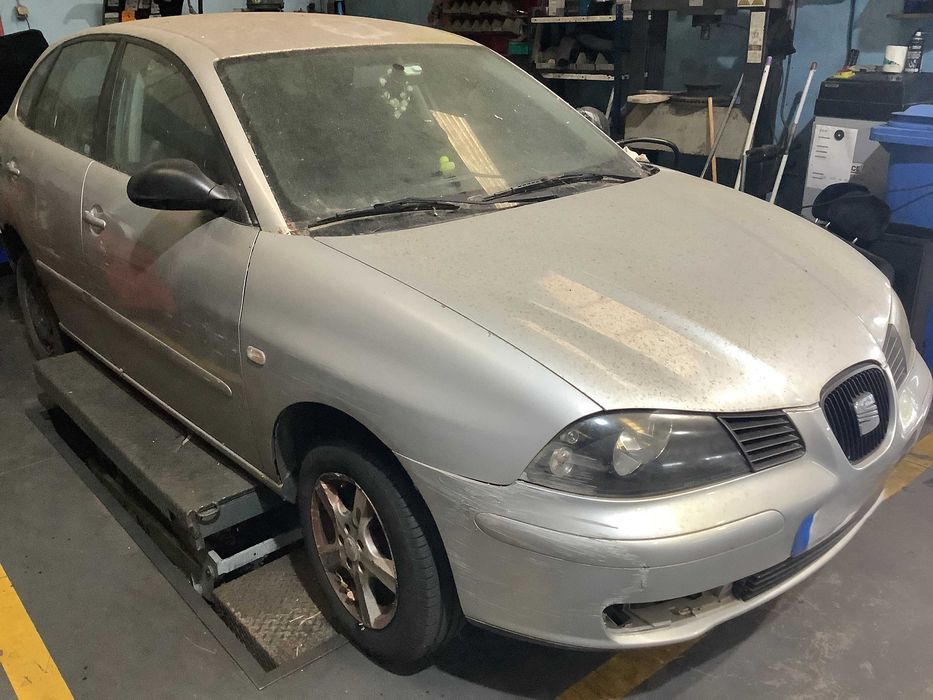 Seat Ibiza 6L 1.2i 64cv - 2005 - Para peças