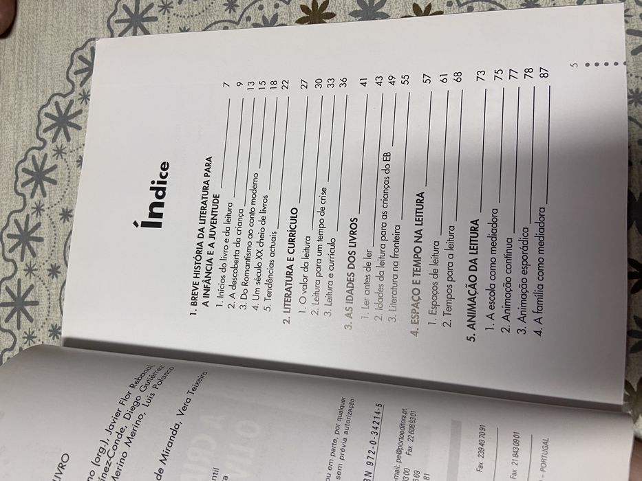 Livro “A criança e o livro”