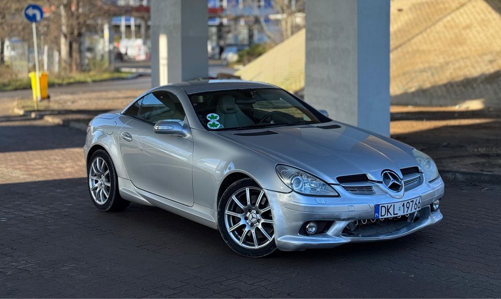 Mercedes-Benz SLK350  – AMG • 272 KM • V6 • Hardtop Cabrio