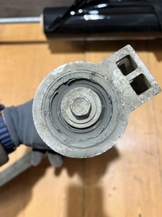 Рычаг передний левый опель инсигния 2008-2013 13318884 13273604