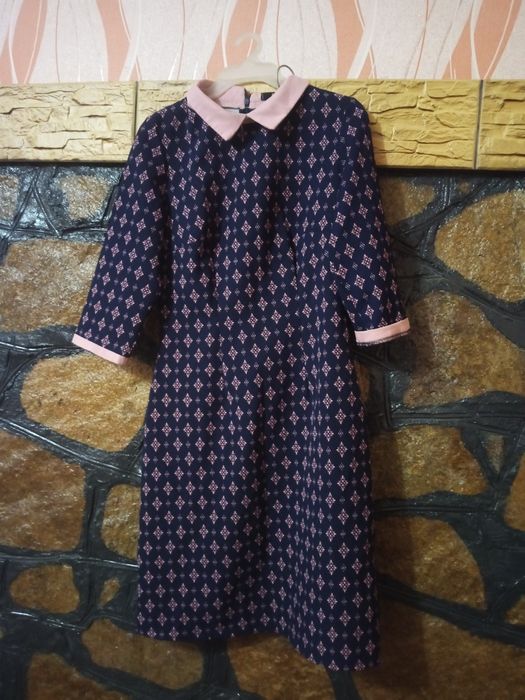 Класичне плаття.