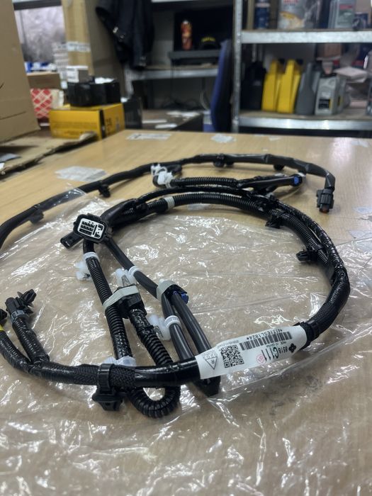 8518C111  Проводка переднього бампера Mitsubishi Outlander 4