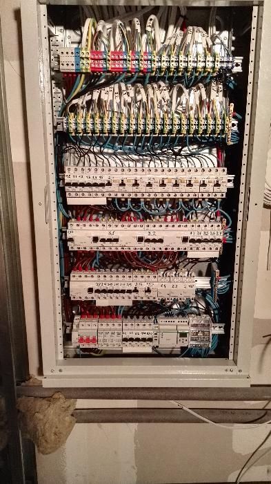 ELEKTRYK , Usługi Elektryczne, pomiary, odbiory, instalacje, Przyłącza