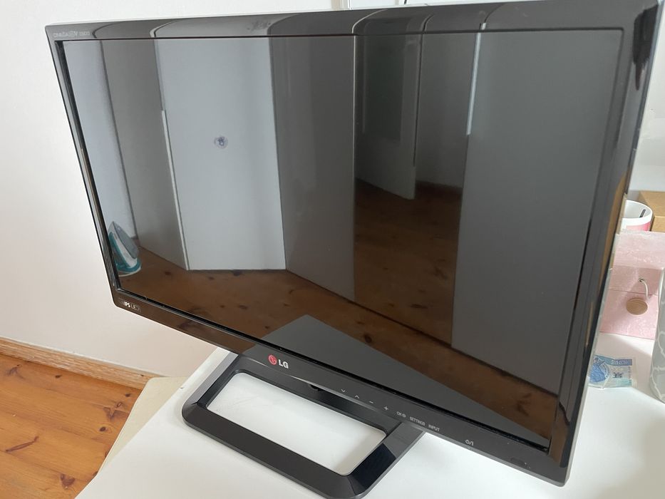 Monitor 23” LG 23MD53D-PZ - SPRAWNY