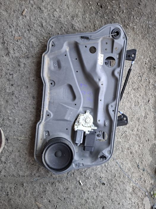 Mechanizm szyby lewy przód Golf 4 Bora