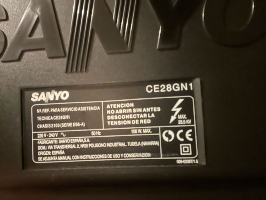 Tv crt 68cm Sanyo