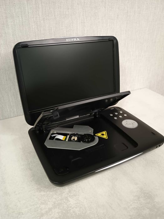 Медіаплеєр Supra SDTV-922UT + сумка