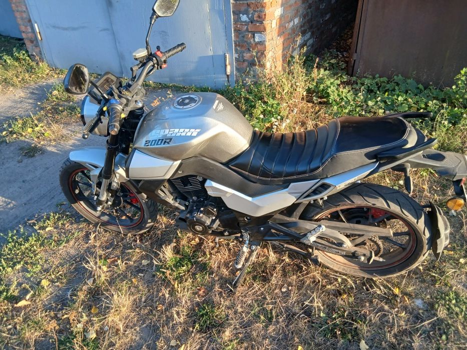 мотоцикл в парк 200 R-33