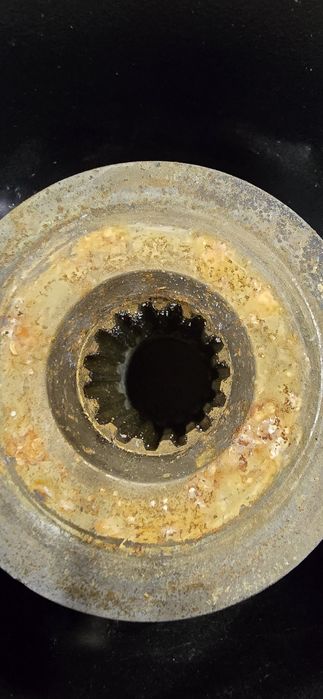 Śruba napędowa silnik zaburtowy 14,2 x 21 suzuki